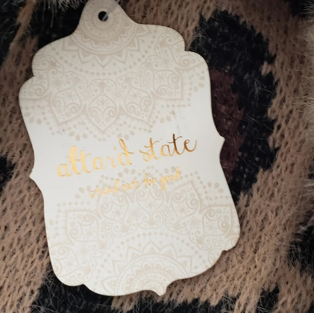 Altar'd State leopard print fuzzy oversized sweater Size XS / S. NEW - Picture 9 of 12